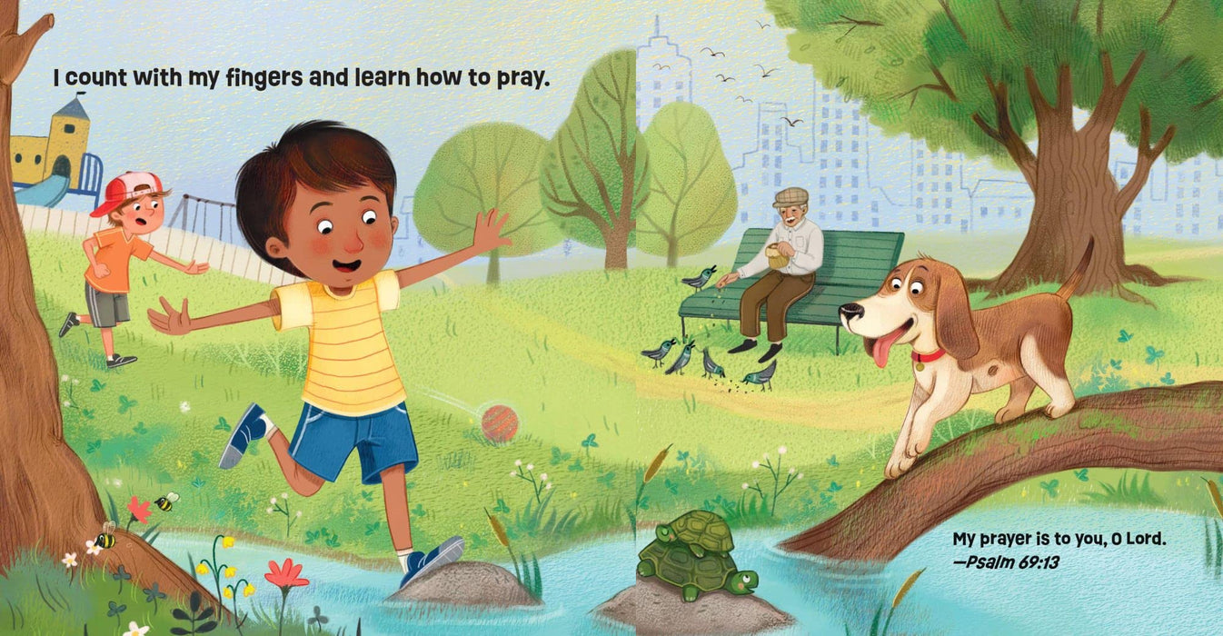 Praying With My Fingers - Board Book: An Easy Way to Talk With God